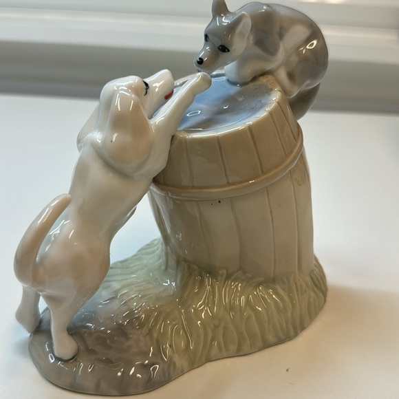 Ceramic Dog and Raccoon Figurine - Picture 4 of 11